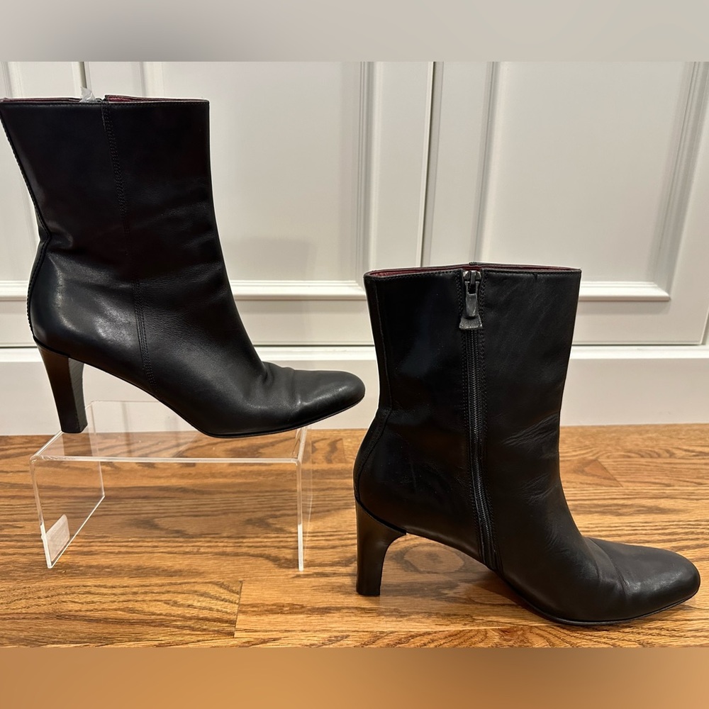 ANN TAYLOR Italian Leather Boots, zip up, sz 8.5